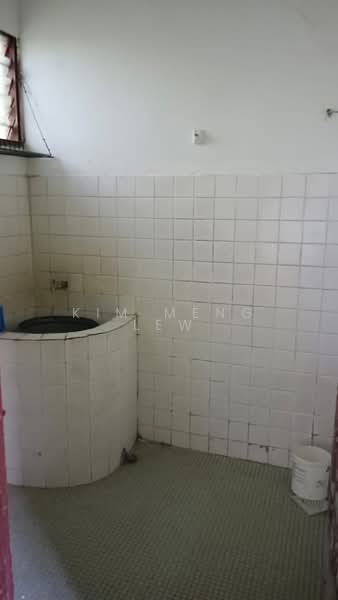 1-storey Terraced House for Sale in Taman Ehsan (Kepong) - Kim Meng Lew - Bathroom - PropertyGuru.com.my
