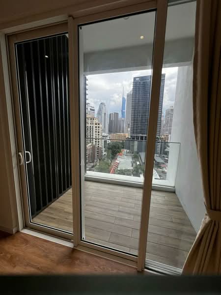 Servis Apartment untuk Disewa di Quill Residence - Ann . - Balcony - PropertyGuru.com.my