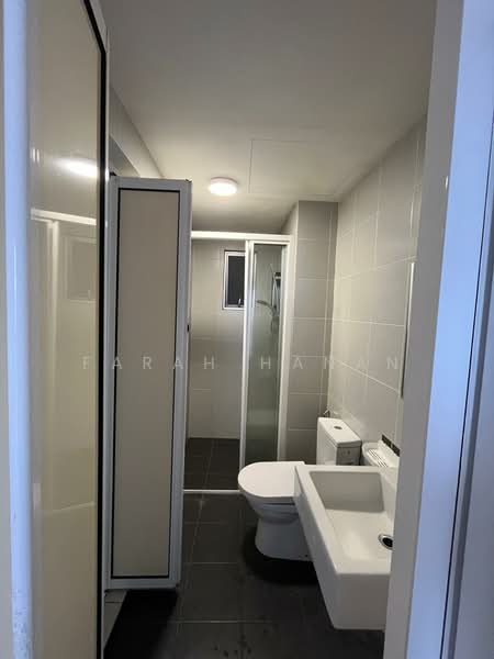 Pangsapuri untuk Disewa di Selangorku Pr1ma Lakefront Homes - Farah Hanan - Bathroom - PropertyGuru.com.my