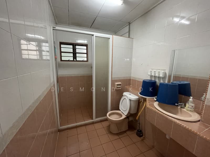 2-storey Terraced House for Rent in Bandar Sri Damansara (Selangor) - Desmond Kok - Bathroom - PropertyGuru.com.my