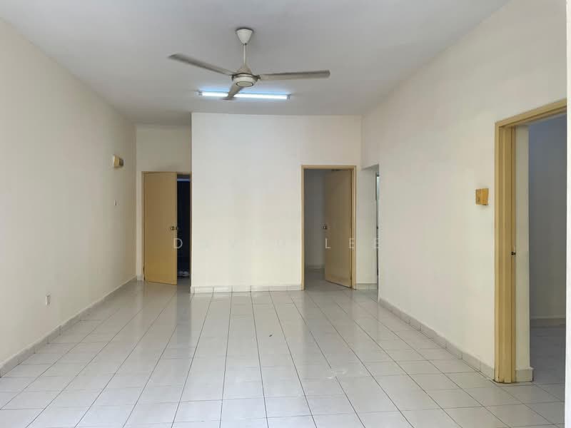 Apartment for Rent at Pangsapuri Lagoon Perdana - david lee - Living Room - PropertyGuru.com.my