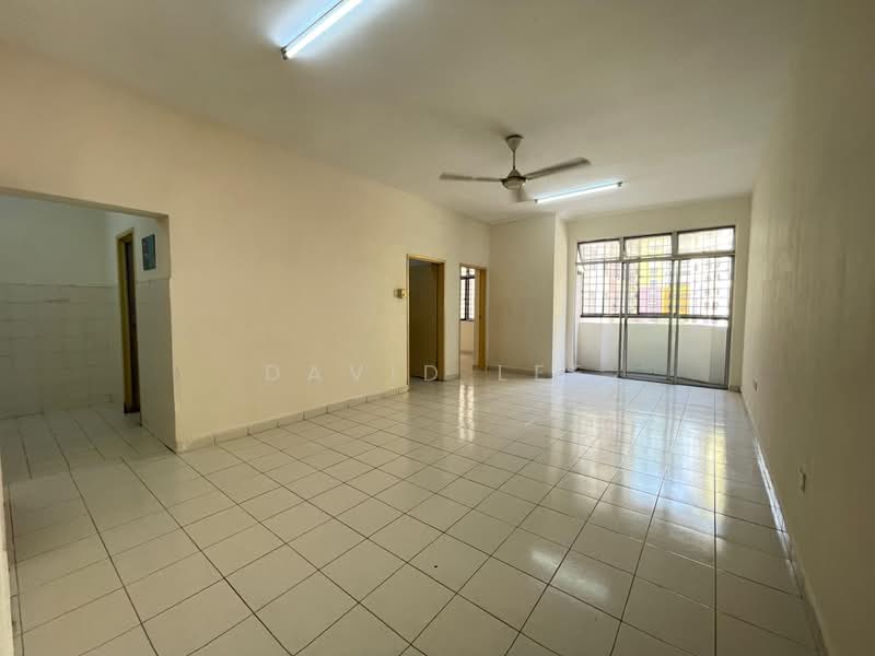 Apartment for Rent at Pangsapuri Lagoon Perdana - david lee - Living Room - PropertyGuru.com.my