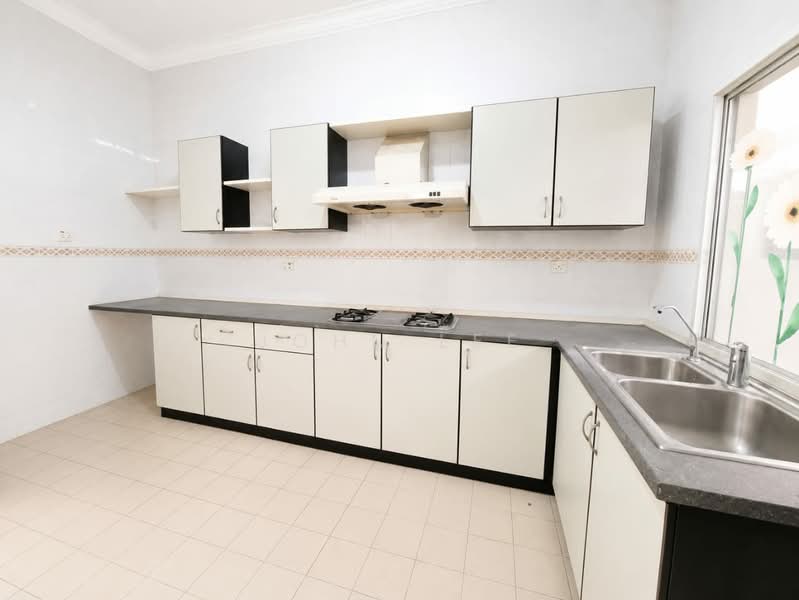 Rumah Teres 2 Tingkat untuk Dijual di BANDAR PUCHONG JAYA (Puchong) - John Lee - Kitchen - PropertyGuru.com.my