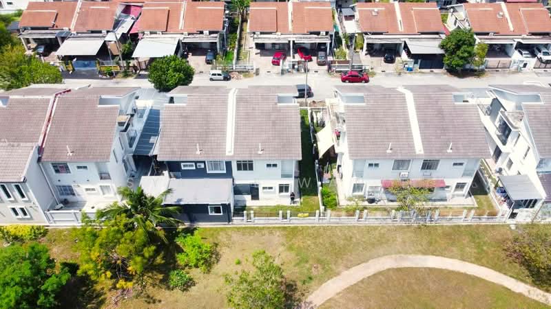 Semi-Detached House for Sale in Bandar Saujana Putra (Tanjong Duabelas) - Syazue Wanie - Exterior - PropertyGuru.com.my