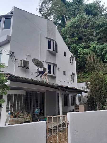 Rumah Teres 3 Tingkat untuk Dijual di Batu Caves (Selangor) - Jack Yap - Exterior - PropertyGuru.com.my