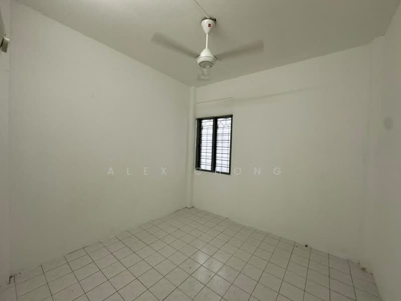 Apartment for Rent at Pangsapuri Mutiara - Alex Chong - Interior - PropertyGuru.com.my