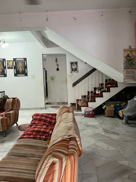 2-storey Terraced House for Sale in Bandar Bukit Puchong (Puchong) - Isaac Sim - Living Room - PropertyGuru.com.my