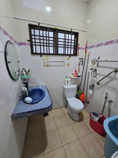 2-storey Terraced House for Sale in Kapar (Selangor) - Alex Lee - Bathroom - PropertyGuru.com.my