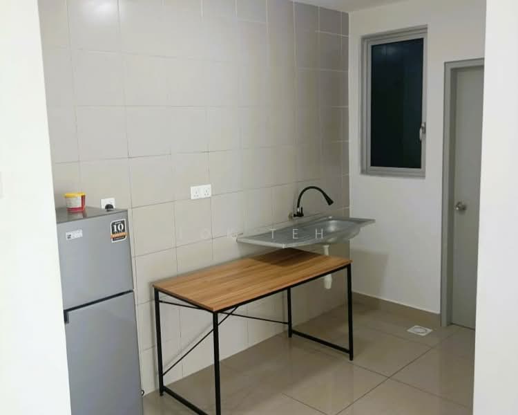 Servis Apartment untuk Disewa di SkyLake Residence - Lok Teh - Kitchen - PropertyGuru.com.my