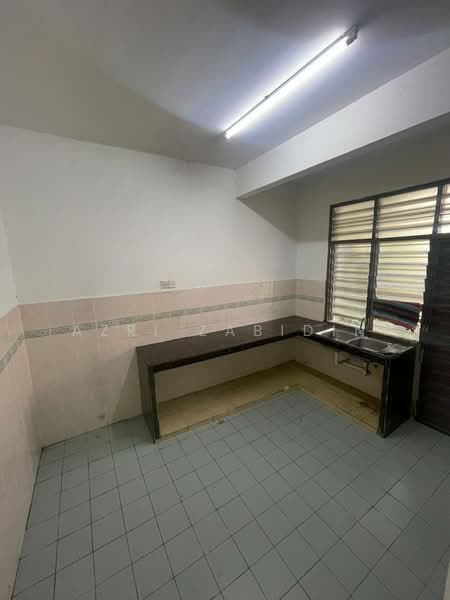 2-storey Terraced House for Rent in Bandar Puncak Alam (Puncak Alam) - Azri Zabidin - Kitchen - PropertyGuru.com.my