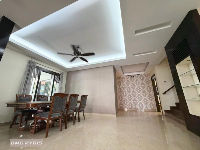 Semi-Detached House for Rent in Bandar Bukit Tinggi 2 (Klang) - Rylin Tan - Dining Room - PropertyGuru.com.my