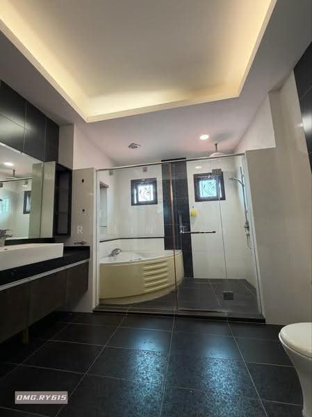 Semi-Detached House for Rent in Bandar Bukit Tinggi 2 (Klang) - Rylin Tan - Bathroom - PropertyGuru.com.my