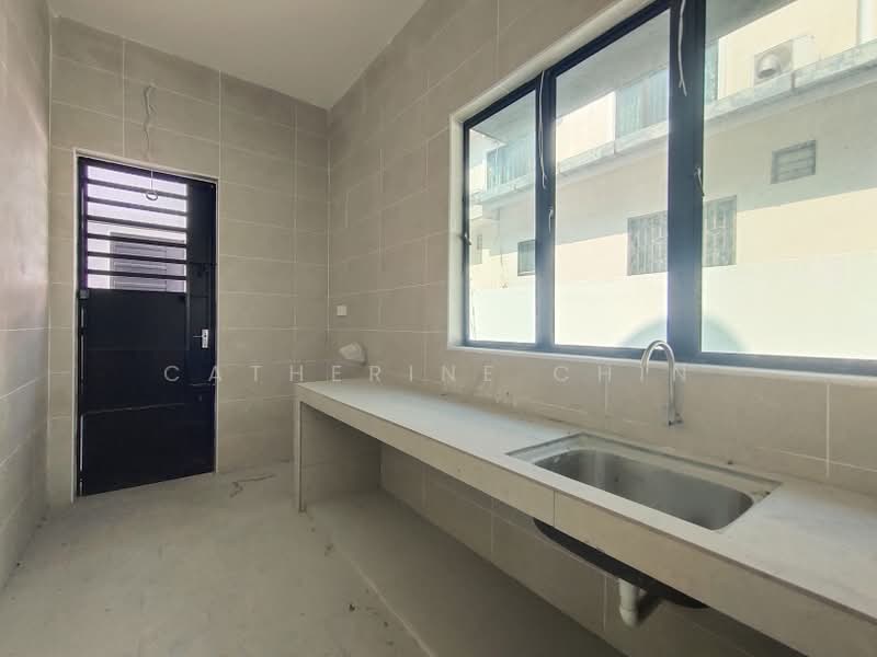 Semi-Detached House for Sale in Ipoh (Perak) - Catherine Chin - Kitchen - PropertyGuru.com.my