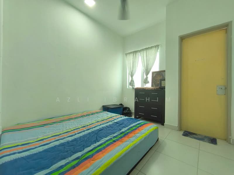 Rumah Teres 2 Tingkat untuk Dijual di Taman Pelangi Semenyih 2 (Semenyih) - Azli Ibrahim - Bedroom - PropertyGuru.com.my