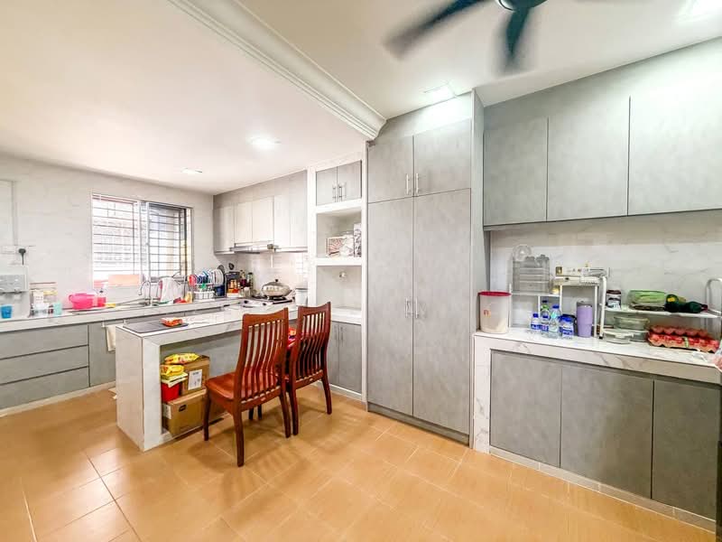Rumah Teres 2 Tingkat untuk Dijual di Taman Universiti (Bangi) - Izzat Zamros - PropertyGuru.com.my