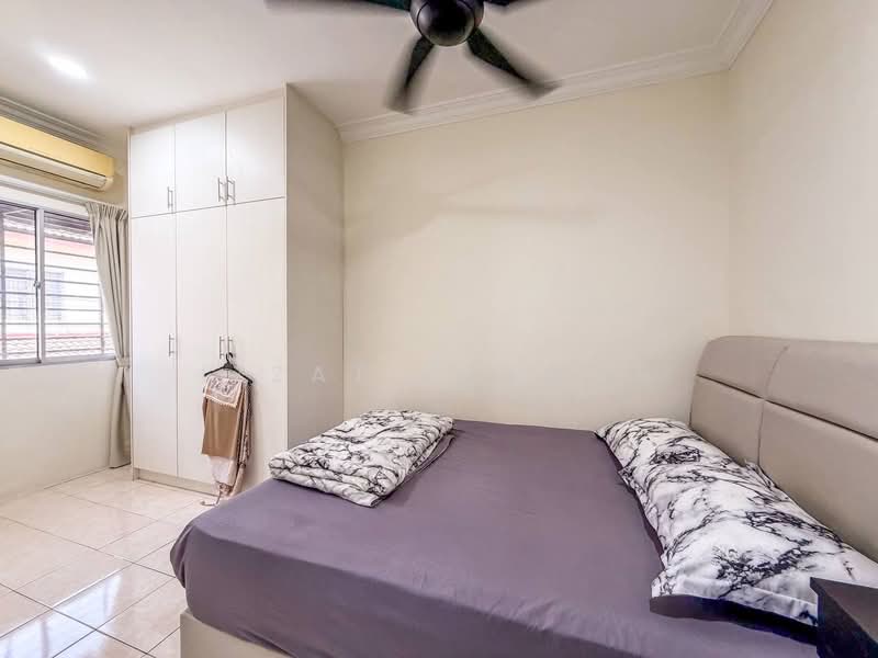 Rumah Teres 2 Tingkat untuk Dijual di Taman Universiti (Bangi) - Izzat Zamros - PropertyGuru.com.my