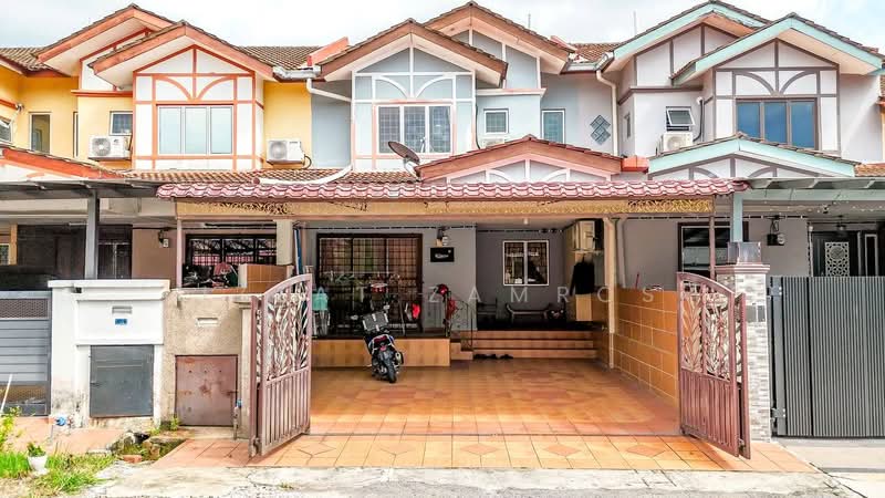 Rumah Teres 2 Tingkat untuk Dijual di Taman Universiti (Bangi) - Izzat Zamros - PropertyGuru.com.my