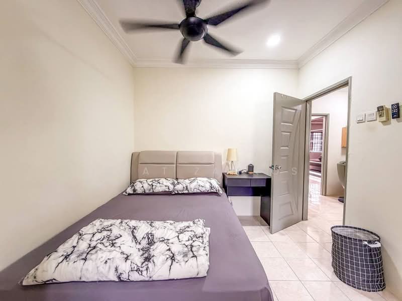 Rumah Teres 2 Tingkat untuk Dijual di Taman Universiti (Bangi) - Izzat Zamros - PropertyGuru.com.my