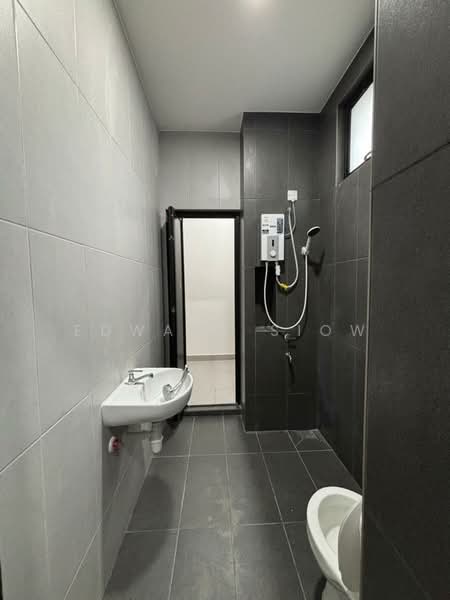 Rumah Teres 2 Tingkat untuk Disewa di Tebrau (Johor) - Edward Siow - Bathroom - PropertyGuru.com.my