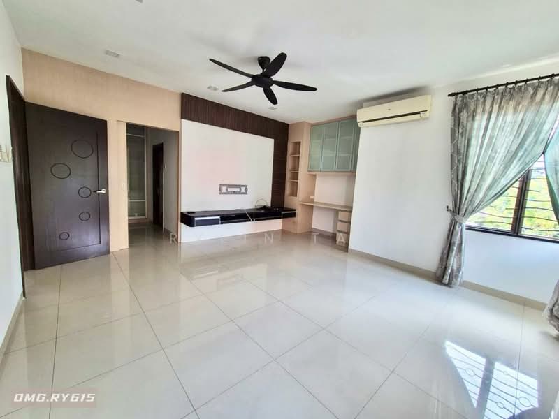 Bungalow for Sale in Taman Aman Perdana (Kapar) - Rylin Tan - Living Room - PropertyGuru.com.my
