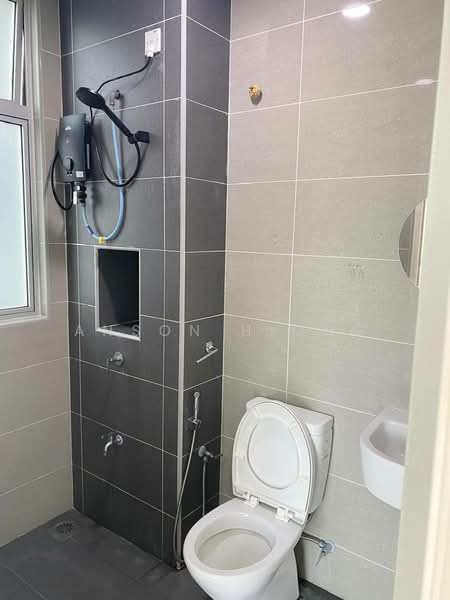 Pangsapuri untuk Dijual di D'Lagoon Luxury Apartment - Anson Hiong - Bathroom - PropertyGuru.com.my