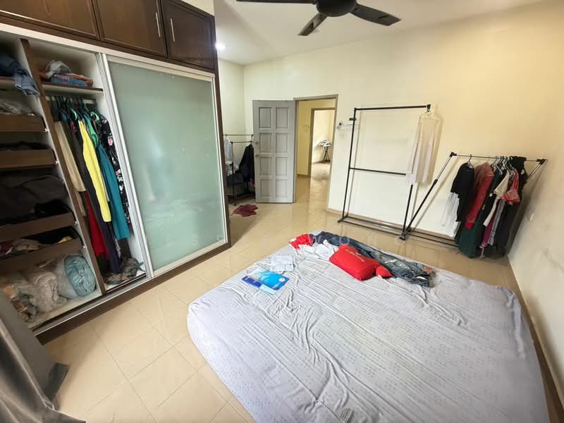 Rumah Teres 2 Tingkat untuk Dijual di Kota Emerald (Rawang) - Jessie Wong - Bedroom - PropertyGuru.com.my