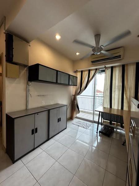 Kediaman Servis untuk Dijual di Casa Suites - Sue Tey - Balcony - PropertyGuru.com.my
