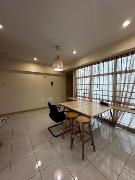Kediaman Servis untuk Dijual di Casa Suites - Sue Tey - Study - PropertyGuru.com.my