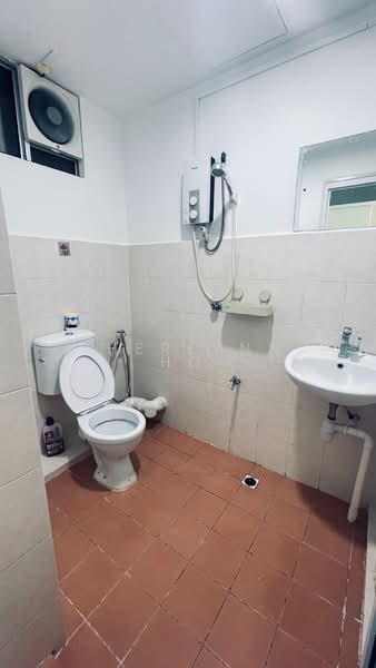 Apartment for Sale at Casa Impian - Zherlynn Ho - Bathroom - PropertyGuru.com.my