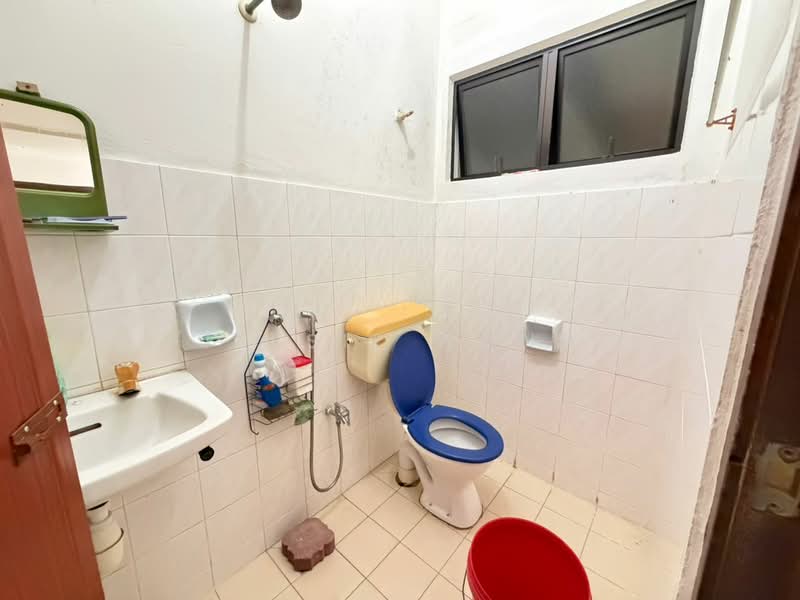 2-storey Terraced House for Sale in Bandar Baru Kundang (Rawang) - Jessie Wong - Bathroom - PropertyGuru.com.my
