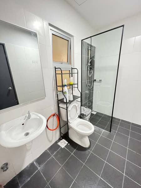 Servis Apartment untuk Disewa di Saville @ Kajang - Alex Chong - Bathroom - PropertyGuru.com.my