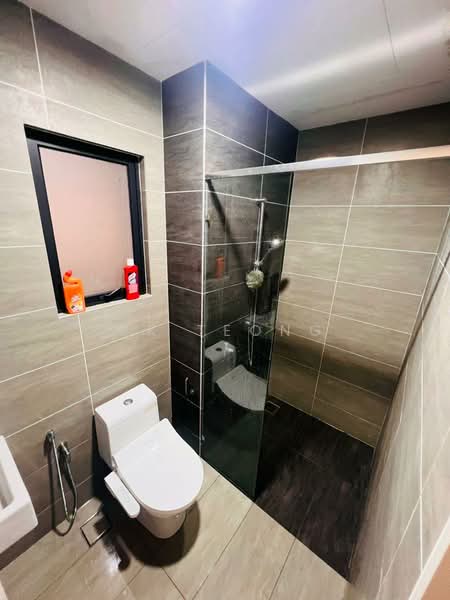 Condominium for Rent at EdgeWood Residences @ SkySanctuary - CK Teong - Bathroom - PropertyGuru.com.my
