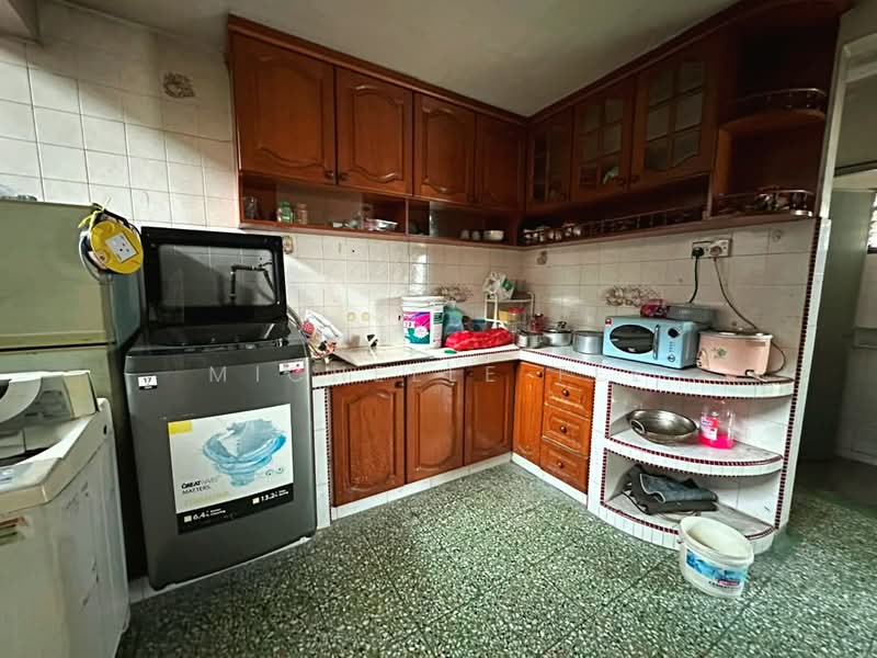 1-storey Terraced House for Sale in Taman Radzi (Klang) - Michelle Tee - Kitchen - PropertyGuru.com.my