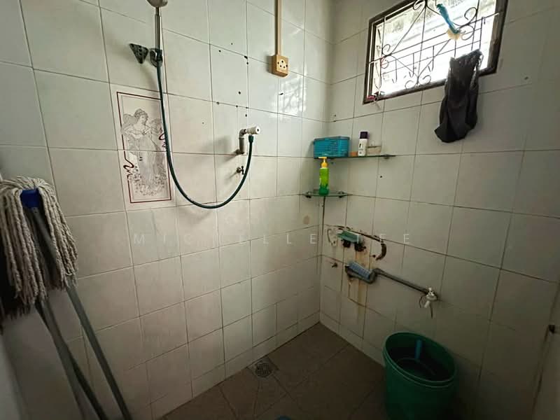 1-storey Terraced House for Sale in Taman Radzi (Klang) - Michelle Tee - Bathroom - PropertyGuru.com.my