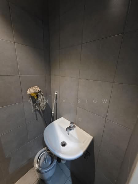 Kondominium untuk Dijual di Seri Riana Residence - Yanny Siow - Bathroom - PropertyGuru.com.my