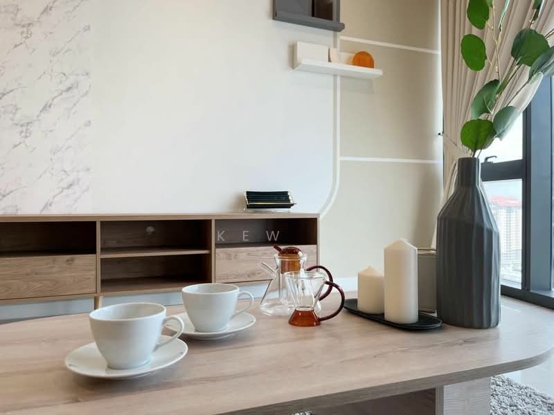 Servis Apartment untuk Disewa di Sapphire Paradigm - Kew . - Living Room - PropertyGuru.com.my