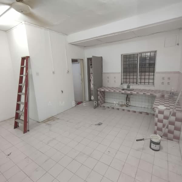 2-storey Terraced House for Sale in Taman Sri Rampai (Wangsa Maju) - Amber Ng - Kitchen - PropertyGuru.com.my
