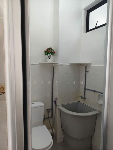 Apartment for Sale at Taman Jubilee Phase 3 - JOYCE LIM - Bathroom - PropertyGuru.com.my