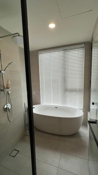 Servis Apartment untuk Disewa di Residensi Solaris Parq - Terry Lee - Bathroom - PropertyGuru.com.my