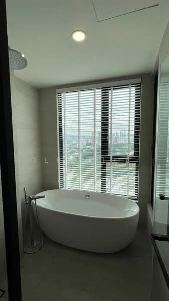 Servis Apartment untuk Disewa di Residensi Solaris Parq - Terry Lee - Bathroom - PropertyGuru.com.my