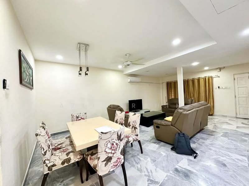 2-storey Terraced House for Sale in Taman Bukit Permai (Ampang) - Azli Ibrahim - Living Room - PropertyGuru.com.my