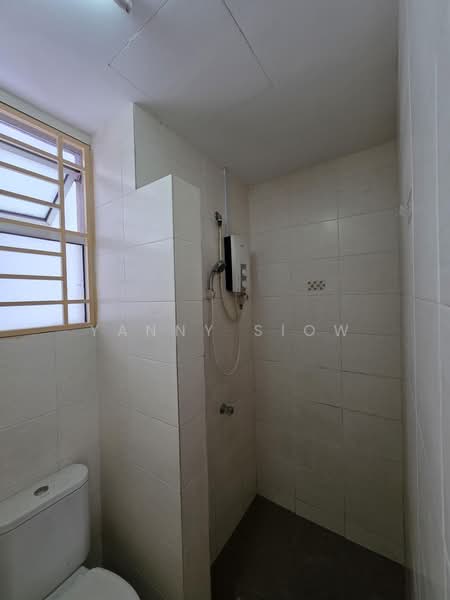 Service Residence for Rent at Platinum Lake PV 21 - Yanny Siow - Bathroom - PropertyGuru.com.my