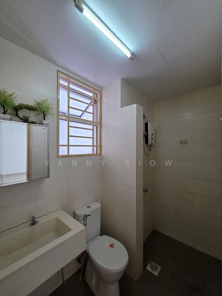 Service Residence for Rent at Platinum Lake PV 21 - Yanny Siow - Bathroom - PropertyGuru.com.my