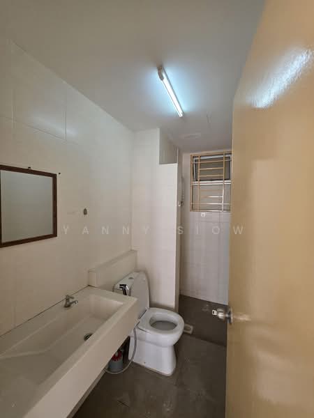 Service Residence for Rent at Platinum Lake PV 21 - Yanny Siow - Bathroom - PropertyGuru.com.my