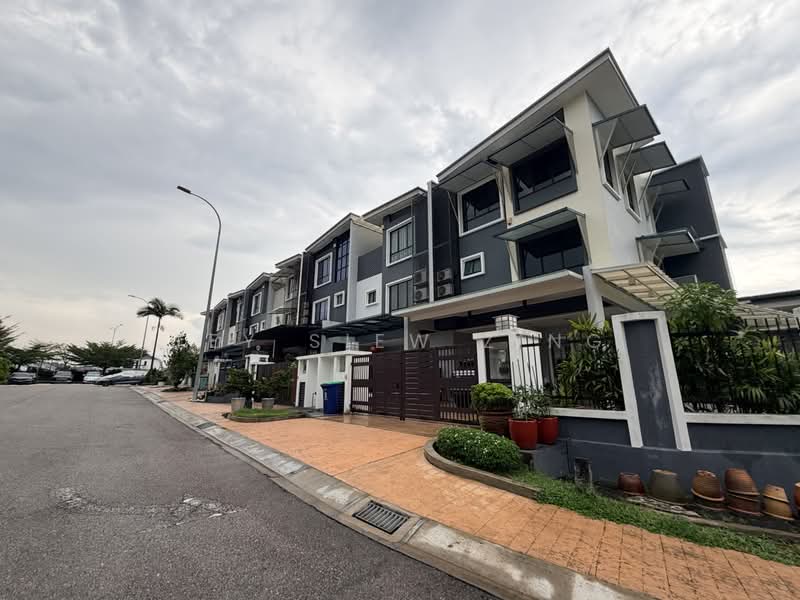 Rumah Teres 3 Tingkat untuk Dijual di Taman Damai Utama (Bandar Kinrara) - Tey Siew Zing - PropertyGuru.com.my
