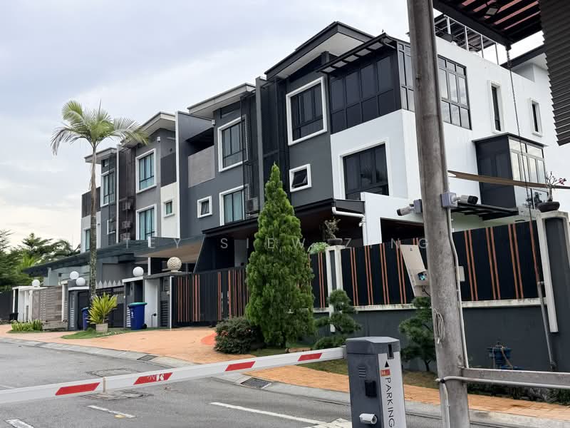 Rumah Teres 3 Tingkat untuk Dijual di Taman Damai Utama (Bandar Kinrara) - Tey Siew Zing - PropertyGuru.com.my