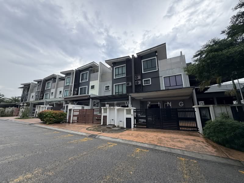 Rumah Teres 3 Tingkat untuk Dijual di Taman Damai Utama (Bandar Kinrara) - Tey Siew Zing - PropertyGuru.com.my