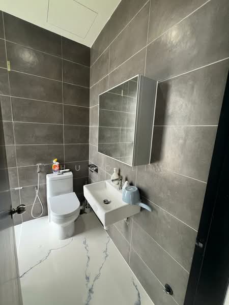 Kondominium untuk Disewa di The Havre Bukit Jalil - Hugo Lim - Bathroom - PropertyGuru.com.my