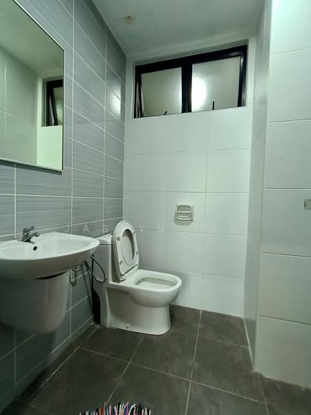 Service Residence for Rent at Sky Oasis Residence (Pangsapuri Oasis 1) - Jaslyn Tan - Bathroom - PropertyGuru.com.my
