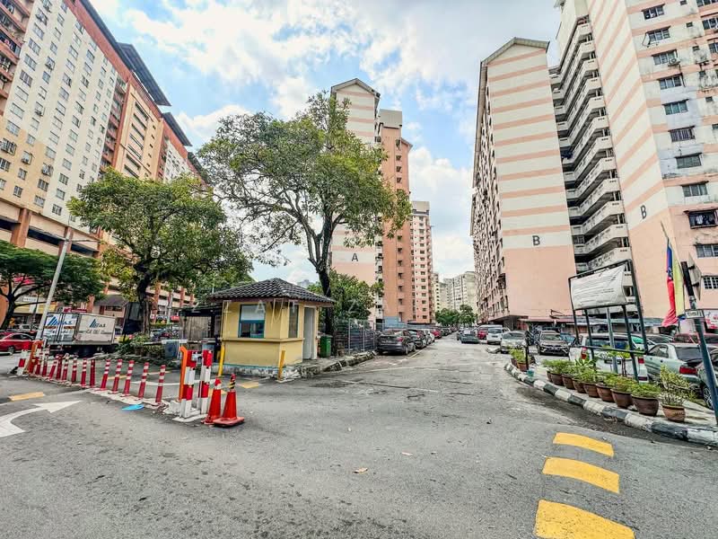 Flat for Sale at Mutiara Magna - Izzat Zamros - PropertyGuru.com.my